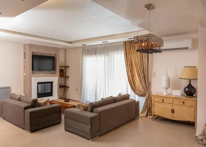 Alkis Luxury Villa Iraklitsa