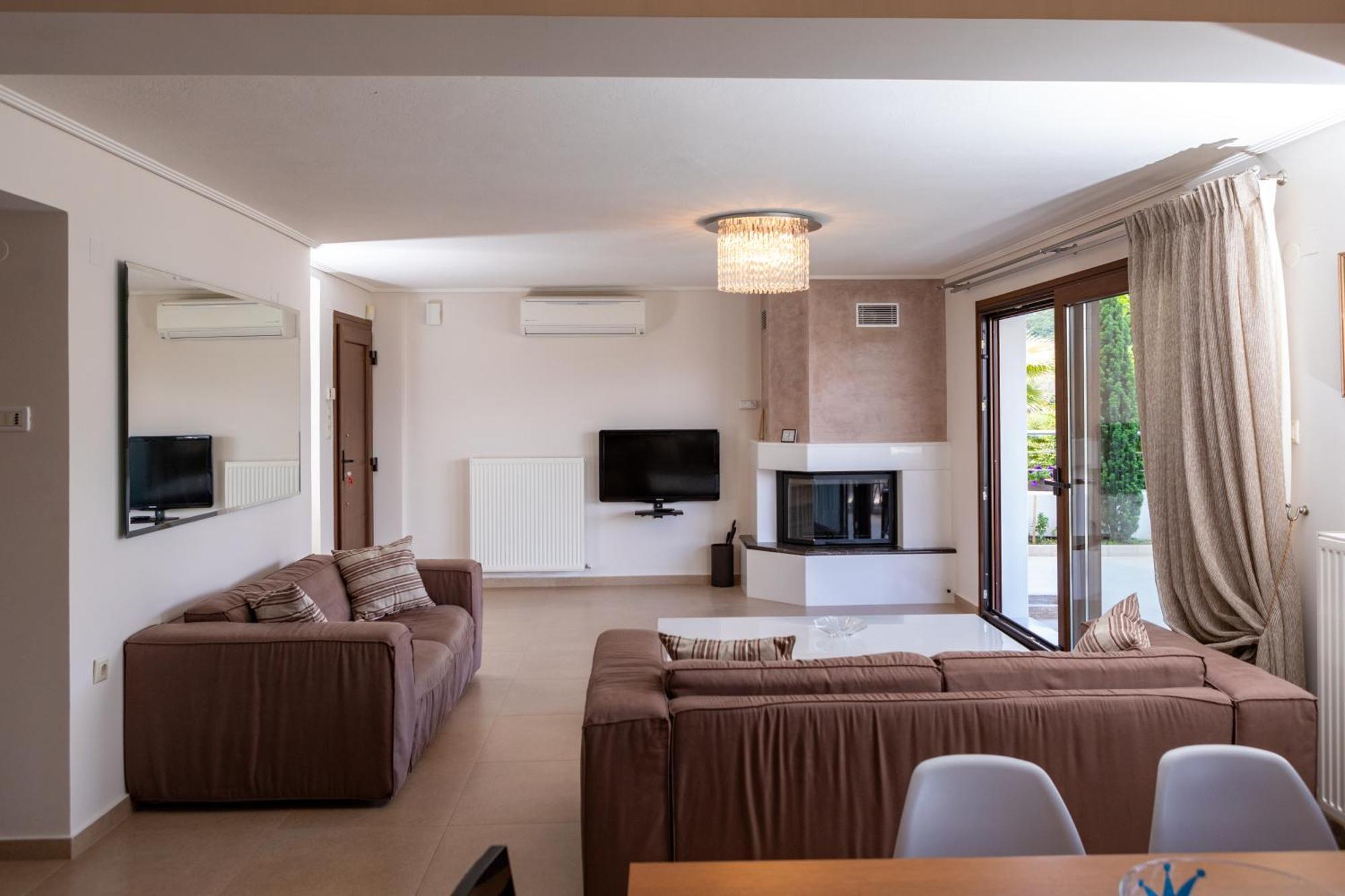 Alkis Luxury Iraklitsa