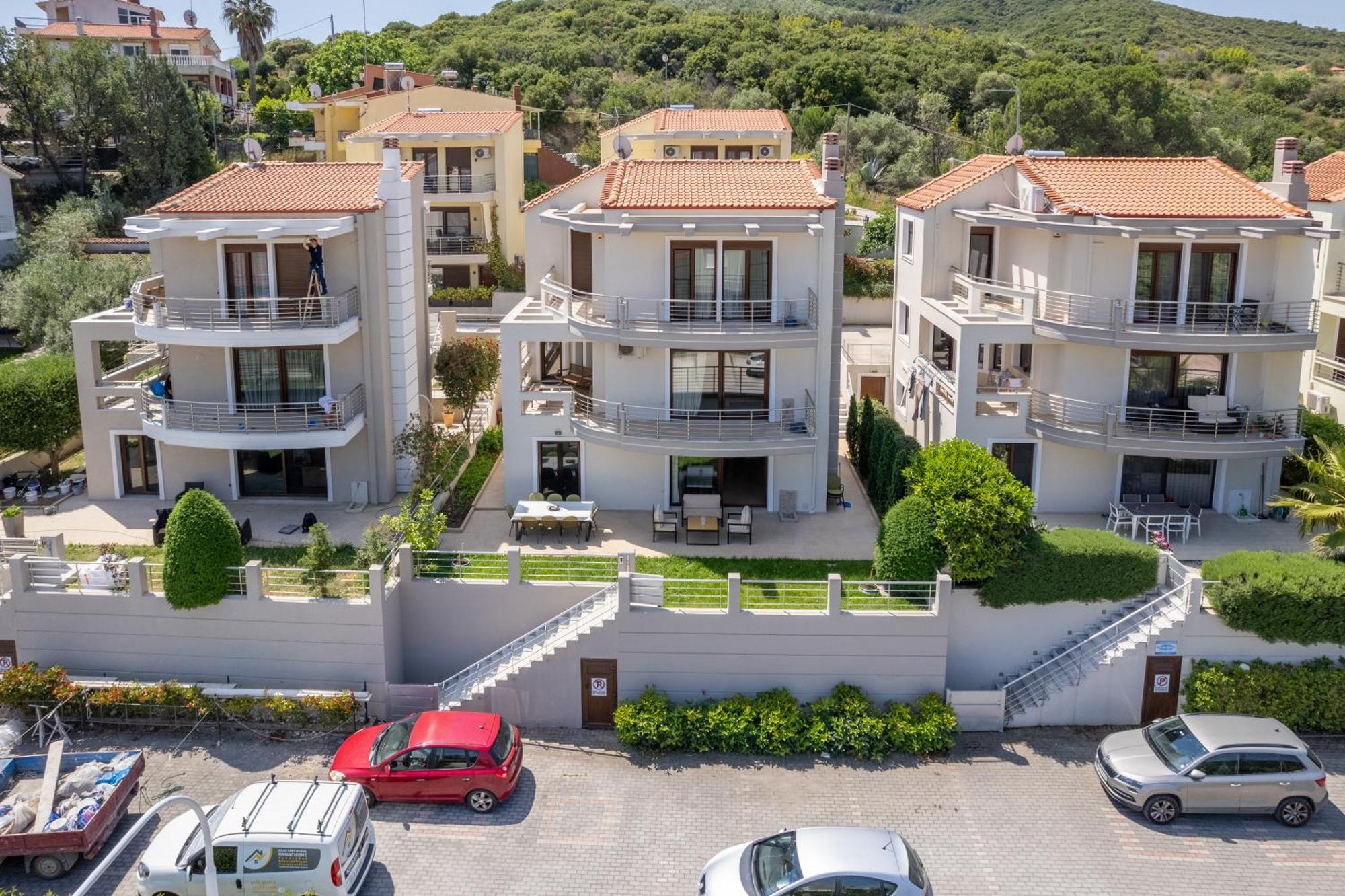 Alkis Luxury Iraklitsa