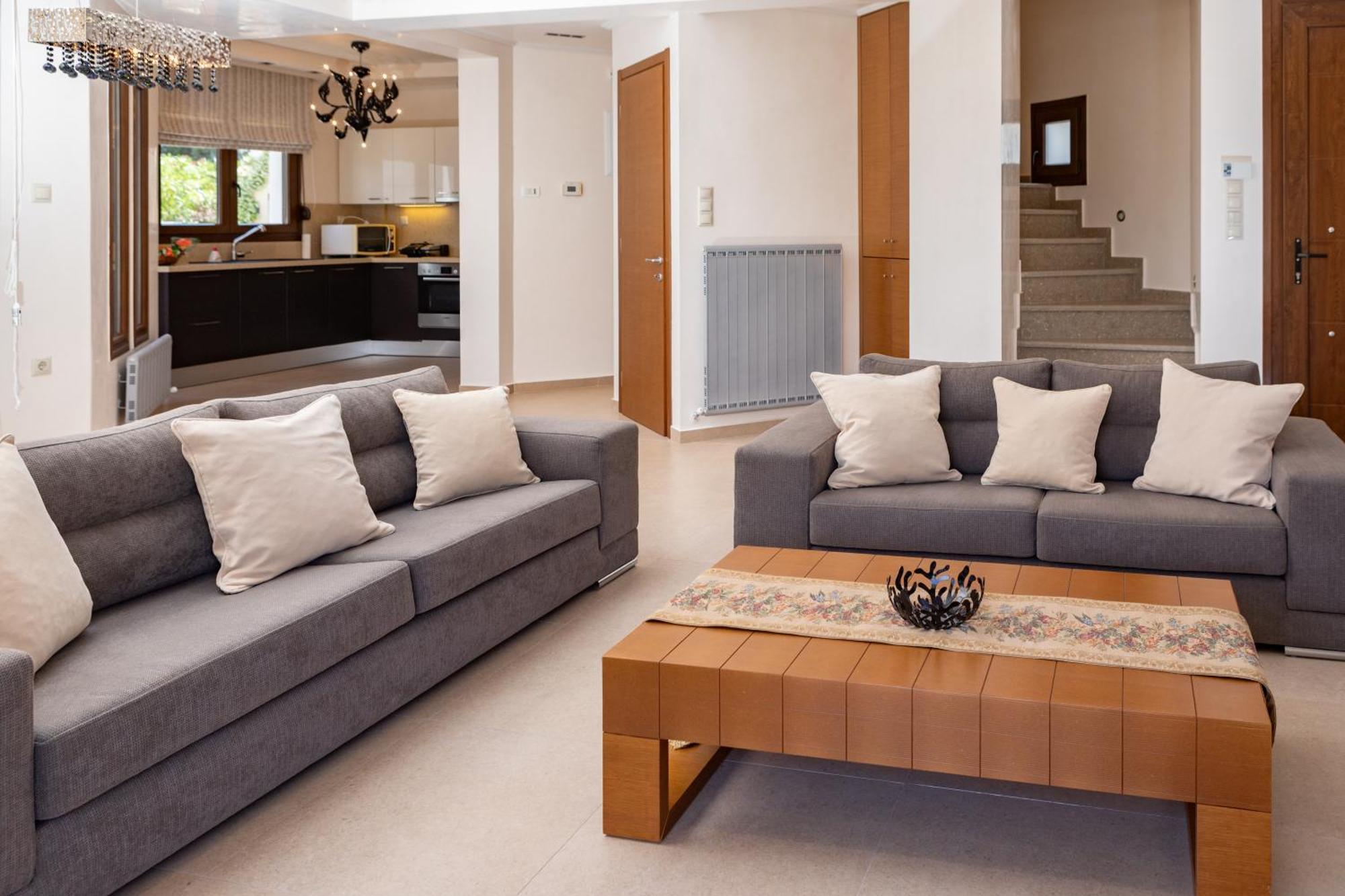 Alkis Luxury Iraklitsa *